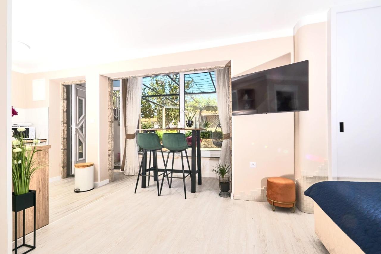 Suite By The Beach For 2 Cavtat Exterior photo